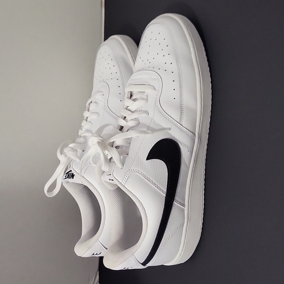 Nike Other - Mens nike white shoes size 13